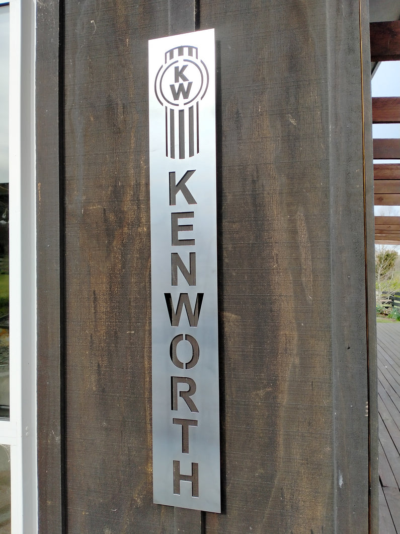 Kenworth vertical panel