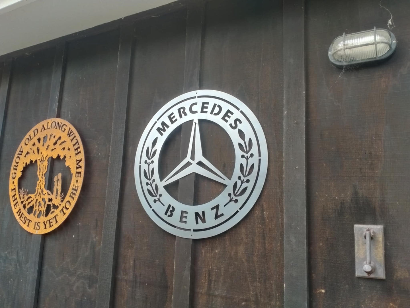 Mercedes sign